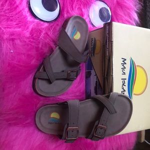 Kids tan brand new in box Sandals never worn